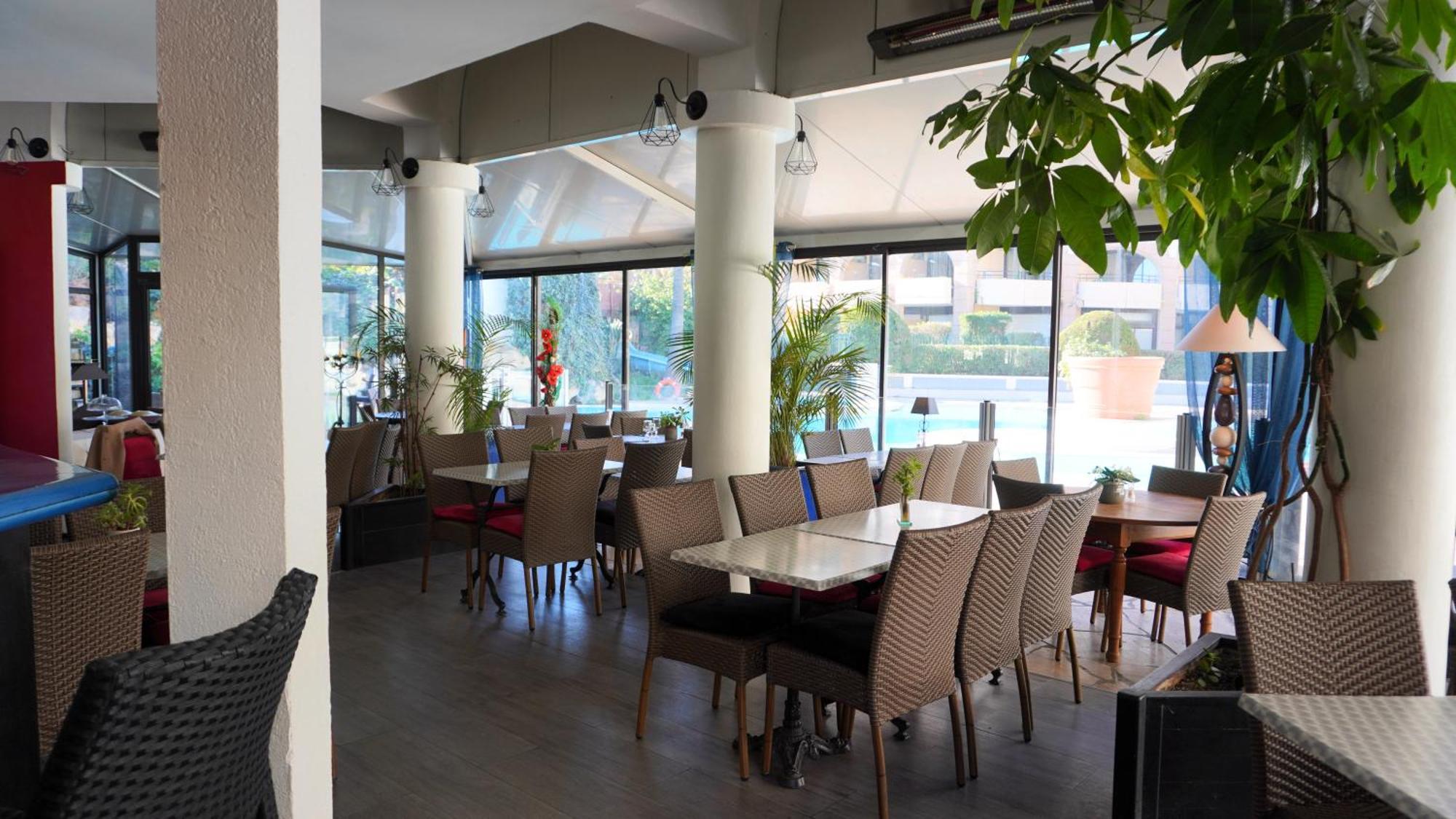 Appartement 556, Vue Mer Et Piscine By Palmazur Vacances Cannes Exterior photo
